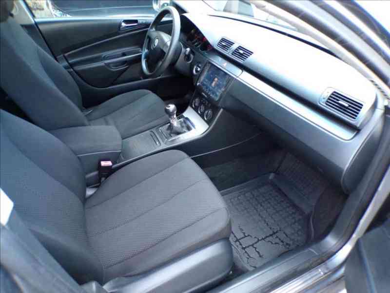 Volkswagen Passat 1,9 TDI - foto 11