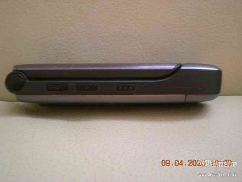 Motorola W510 - plně funkční véčkový mobilní telefon - foto 7