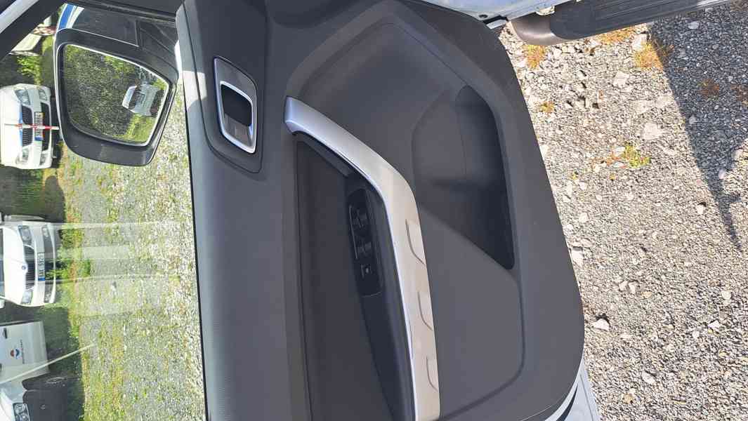 Ford Ranger Double cab 2.2 4x4 - foto 7