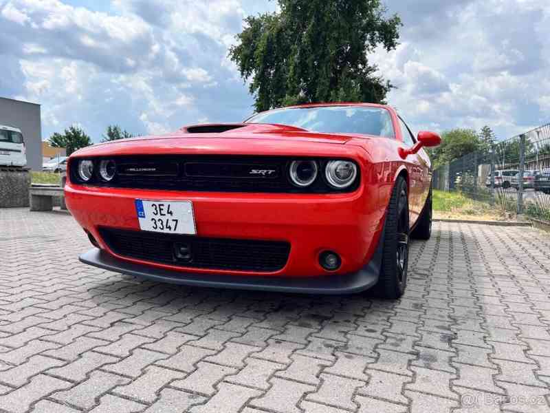 Dodge Challenger 6,4   SRT - foto 6