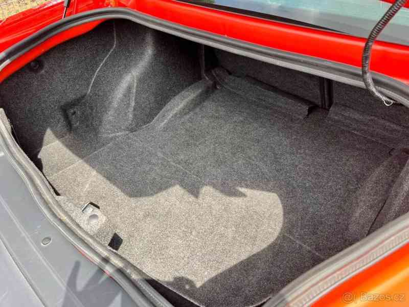 Dodge Challenger 6,4   SRT - foto 11
