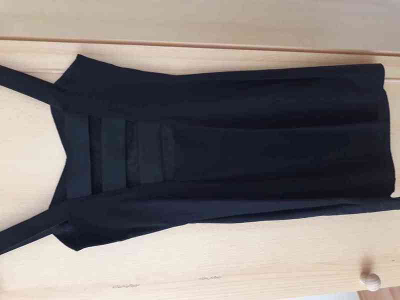 Krásné černé letní šaty s odhalenými zády (pásky) - foto 5