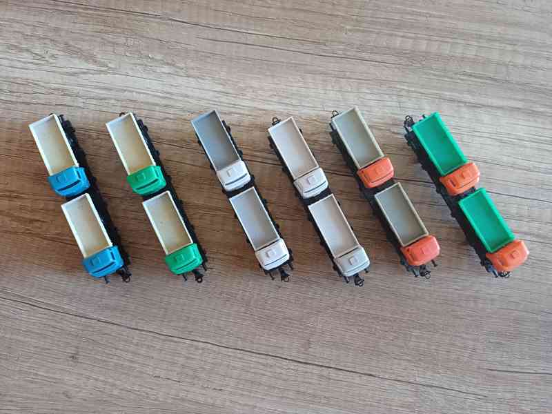 Plošinové vagony s Ifama.  TT - foto 5