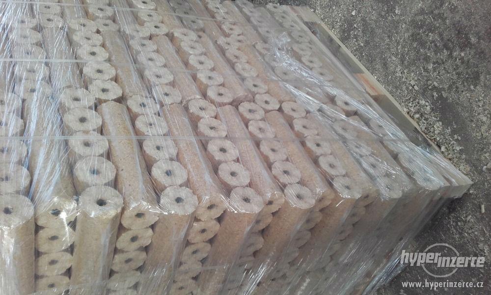 dřevěné brikety - foto 1