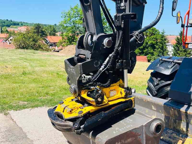 Kolové rypadlo Volvo EW160E (Možnost leasingu) - foto 8