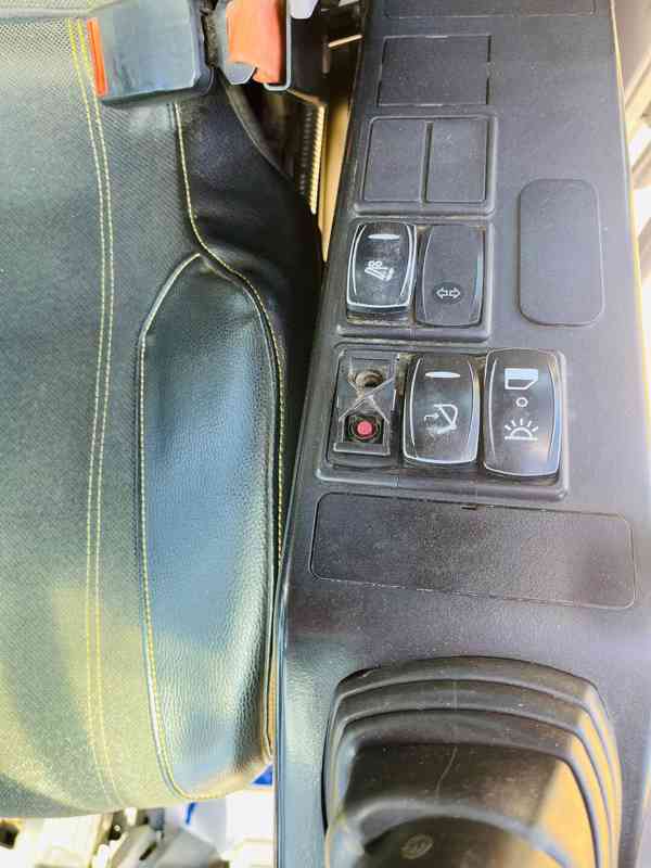 Kolové rypadlo Volvo EW160E (Možnost leasingu) - foto 12