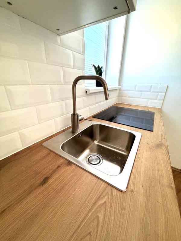 PRONÁJEM NOVOSTAVBY BYTU 2+KK S PARKOVACÍM STÁNÍM V BRNĚ - foto 4