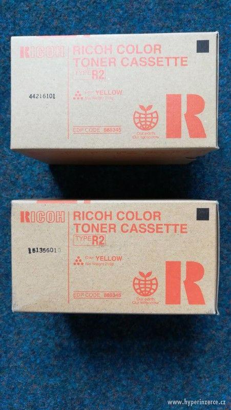 Originální toner Ricoh - Type R2 – 888345 žlutá - foto 1