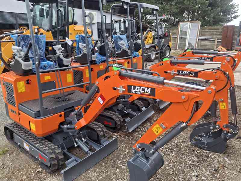 Minibagr LGCM LG12A 1,1 t Kubota +3 lžíce 20/40/80 - foto 10