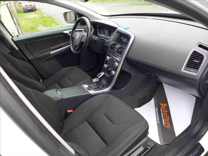 Volvo XC60 2,0 D 5TI VÁLEC, 1. MAJITEL - foto 10
