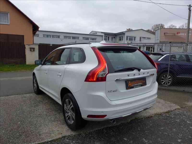 Volvo XC60 2,0 D 5TI VÁLEC, 1. MAJITEL - foto 4