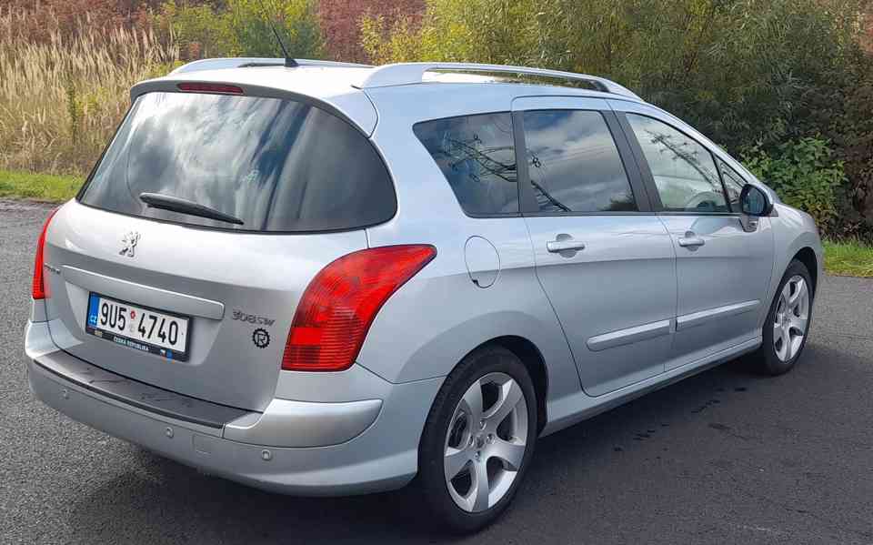 Peugeot 308 SW 1,6i 88kW 7-místný - foto 5