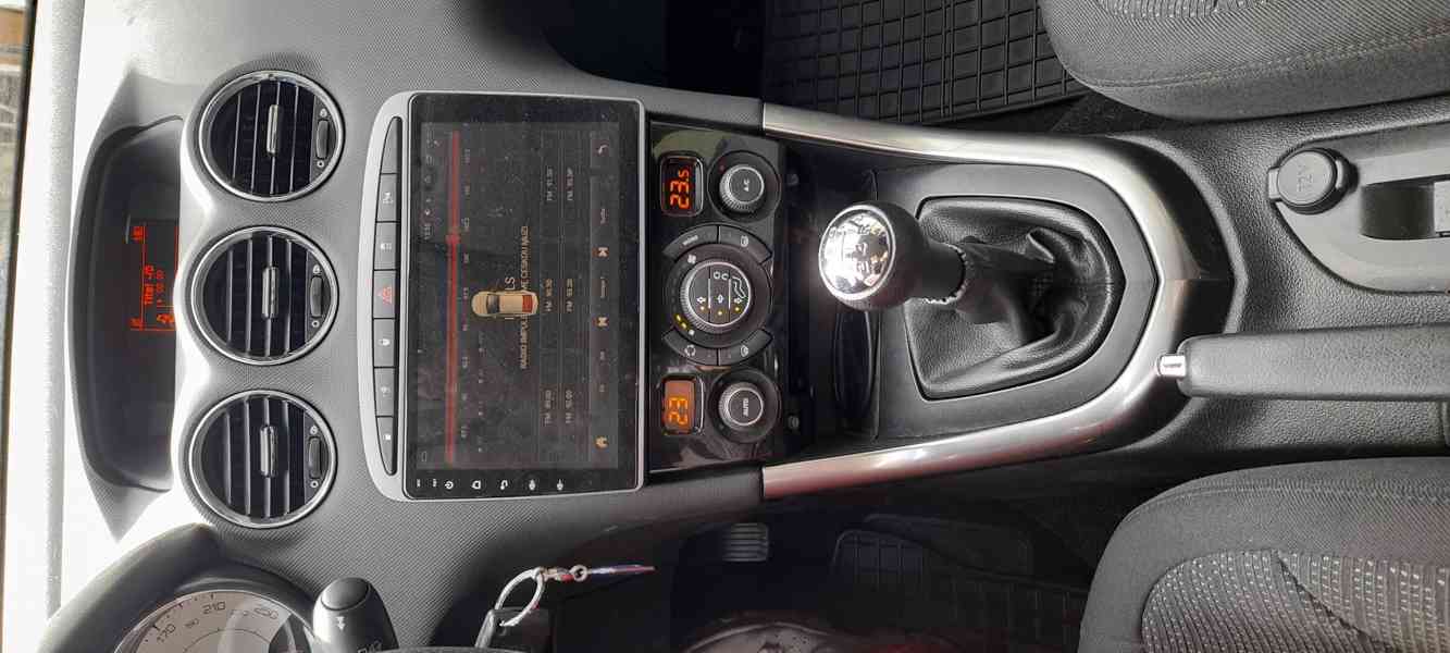 Peugeot 308 SW 1,6i 88kW 7-místný - foto 15