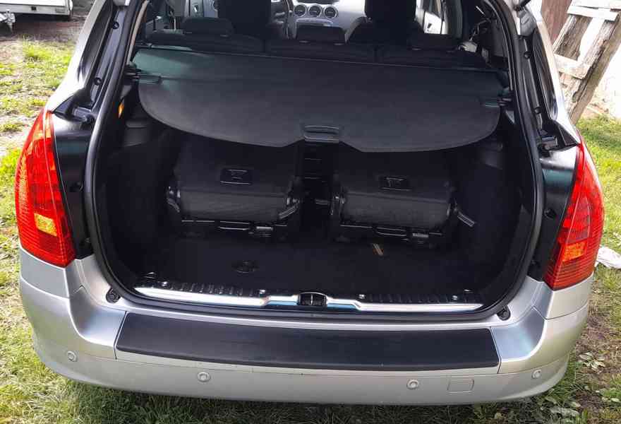 Peugeot 308 SW 1,6i 88kW 7-místný - foto 8
