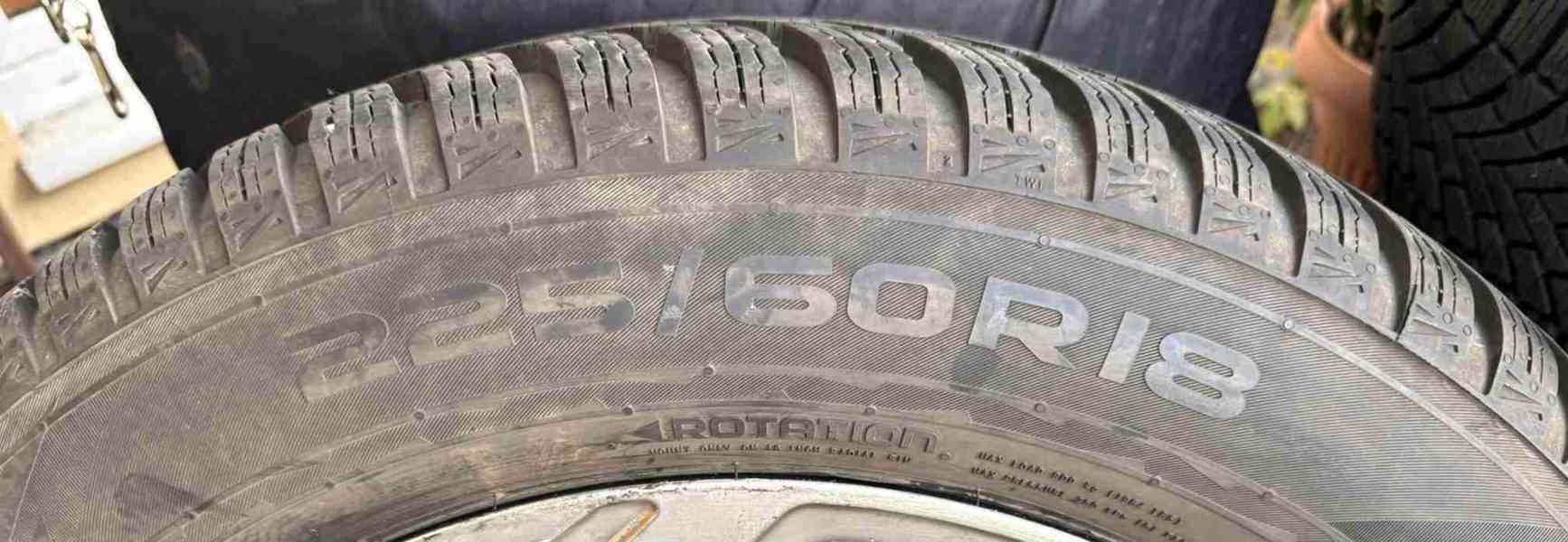 RAV4 KOMPLETY ZIMNÍ 225/60R18 Nokian Snowproof 2 - foto 4