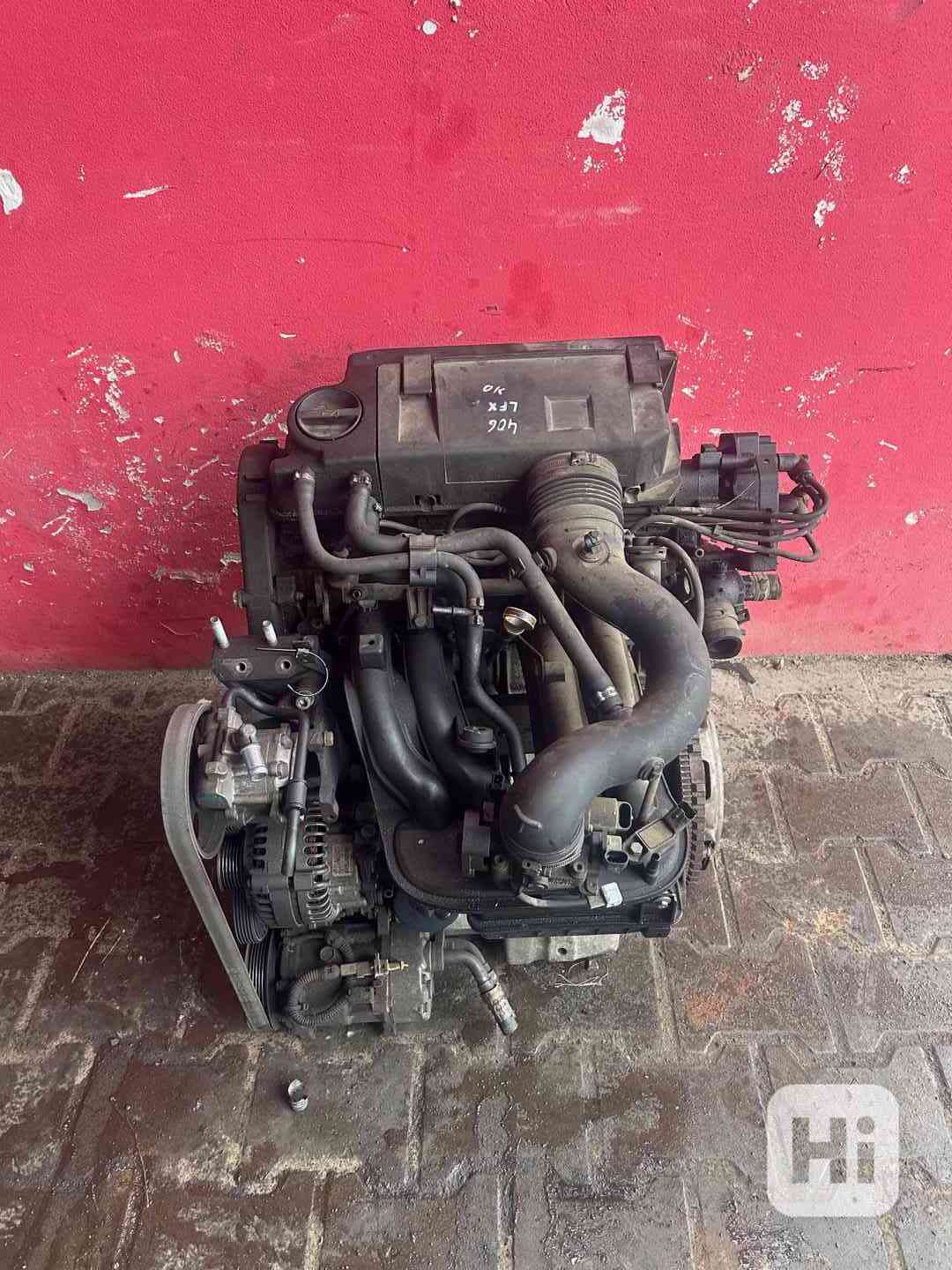 Motor 1,8 8V 66KW typ LFX Peugeot Citroen - foto 1