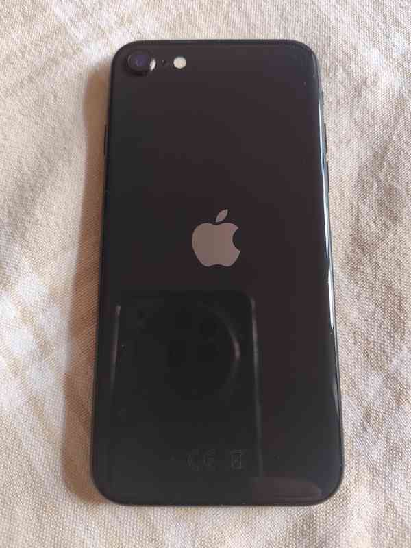 Mobilní dotykový telefon iPhone SE 2020 64GB černý - foto 5