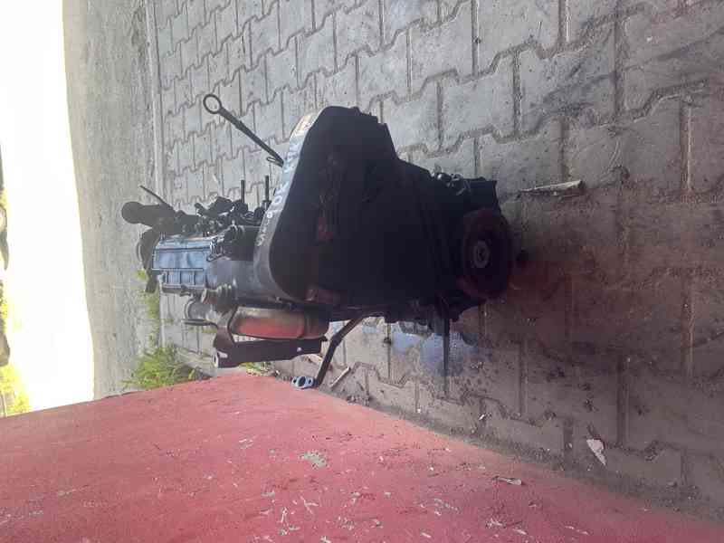 Motor 1,5 DCI 50KW K9K V7 Renault Kangoo holý - foto 2