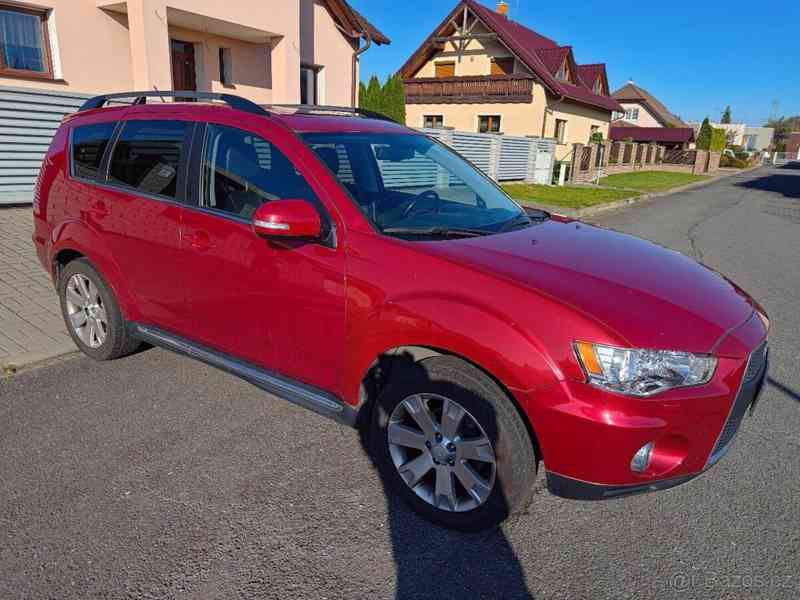 Mitsubishi Outlander 2,0   Di-D,4x4,Aut.,Kůže,7míst - foto 1