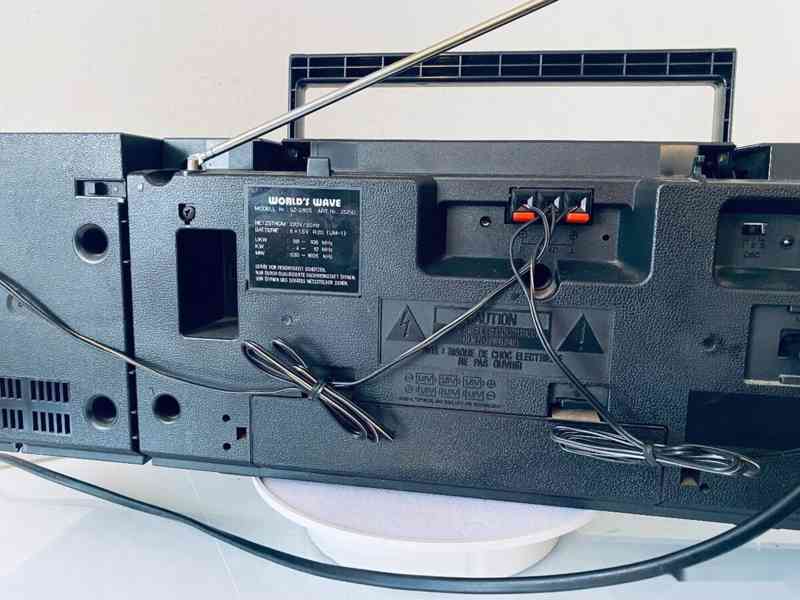 Radiomagnetofon Worlds Wave SZ-2110S, rok 89 - foto 11