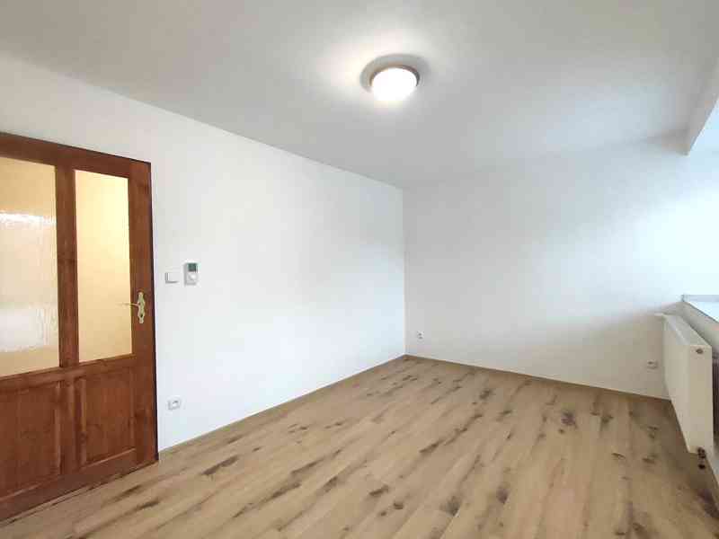 Pronájem rodinného domu 3+1, garáž, pergola, dílna - Oltyně  - foto 12