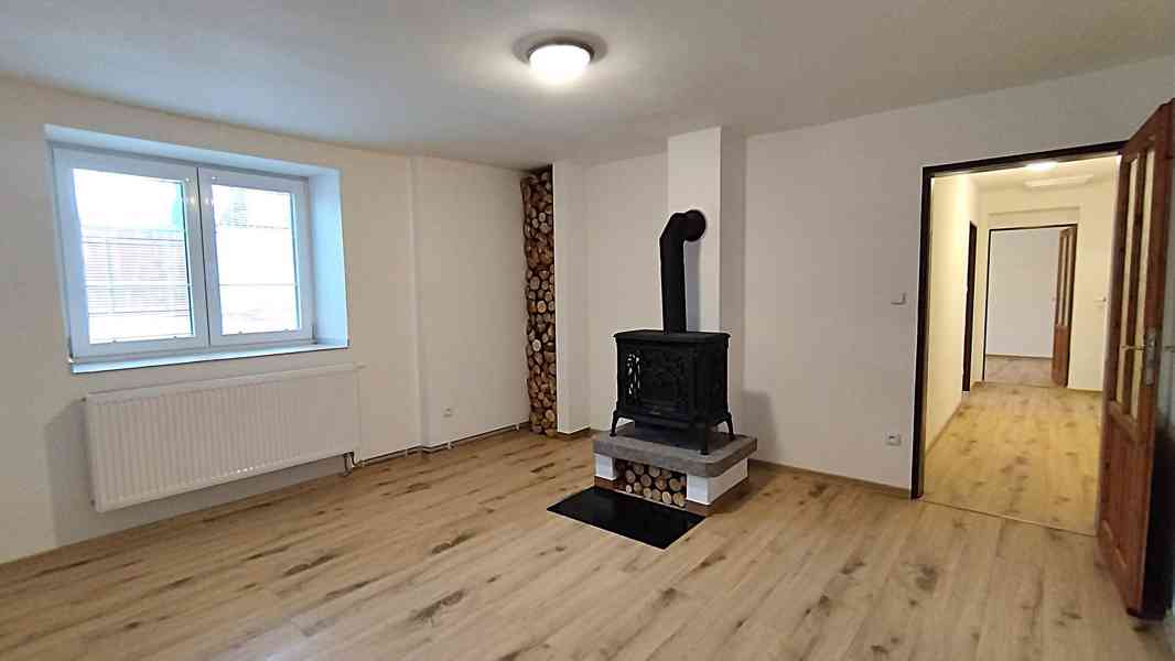 Pronájem rodinného domu 3+1, garáž, pergola, dílna - Oltyně  - foto 9