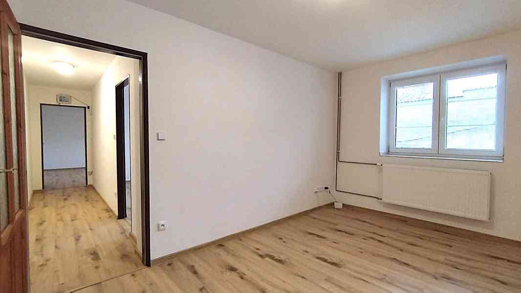 Pronájem rodinného domu 3+1, garáž, pergola, dílna - Oltyně  - foto 14