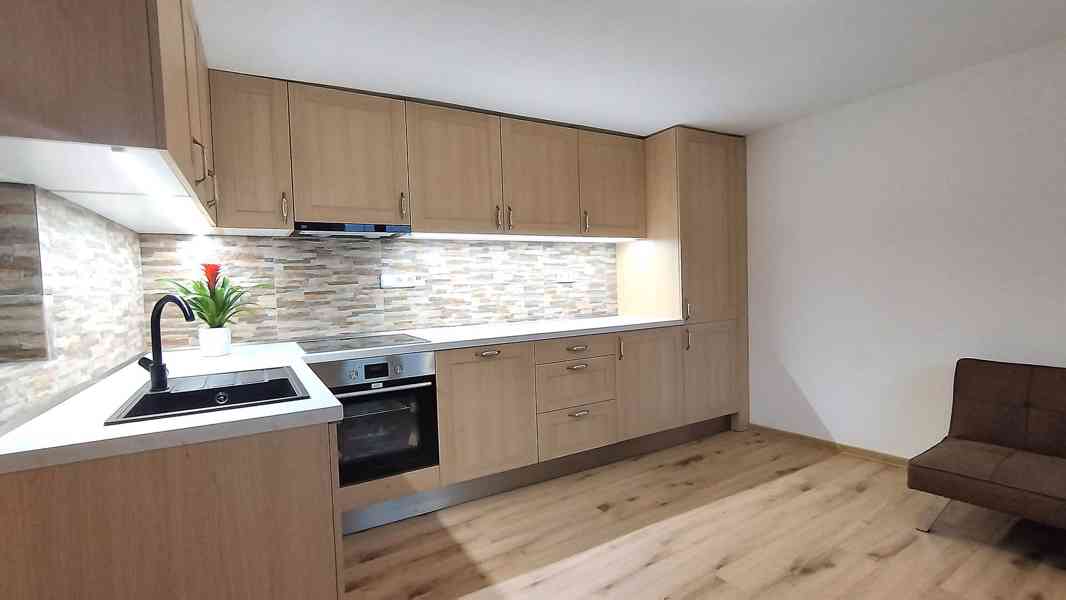 Pronájem rodinného domu 3+1, garáž, pergola, dílna - Oltyně  - foto 6