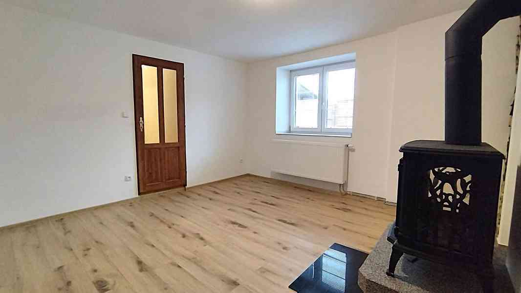 Pronájem rodinného domu 3+1, garáž, pergola, dílna - Oltyně  - foto 10