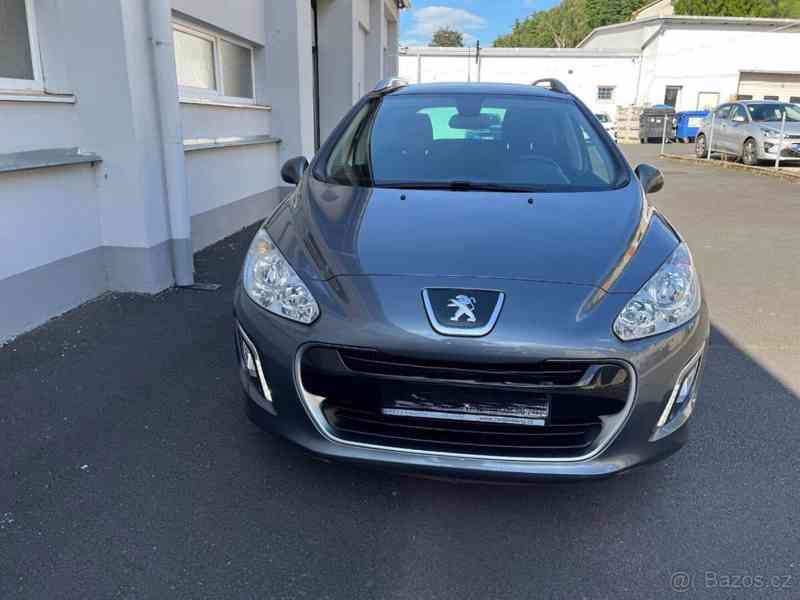 Peugeot 308 1,6 SW  16V THP 156 k Premium  115 kW 156HP 2011 - foto 17