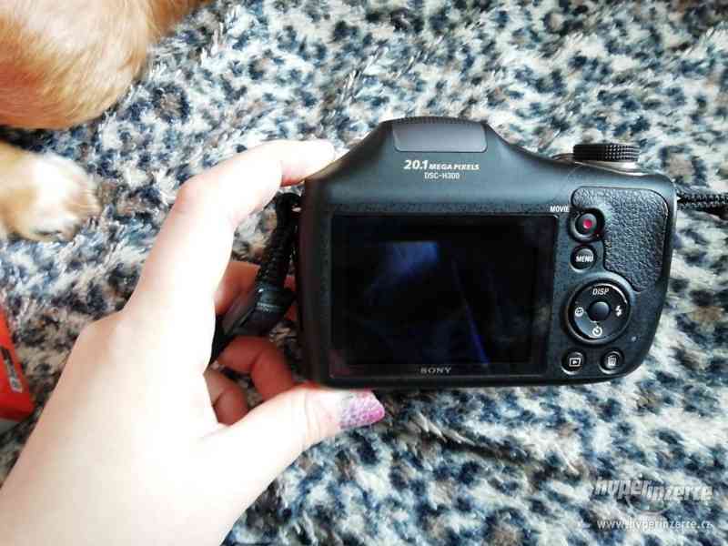 Digitální fotoaparát Sony Cyber-shot DSC-H300 - foto 5