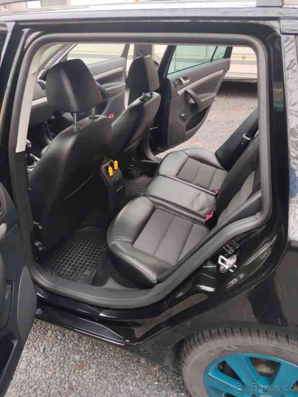 Škoda Octavia 2,0 - foto 6