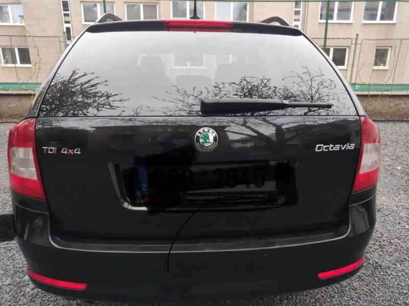Škoda Octavia 2,0 - foto 10