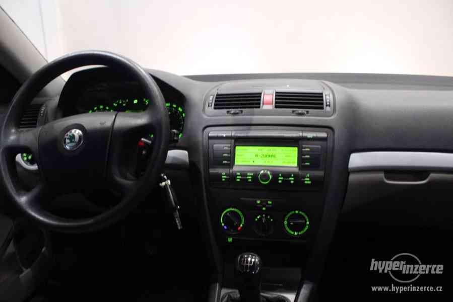 Škoda Octavia II 1.9 TDI kombi letní+zimní Alu - foto 29
