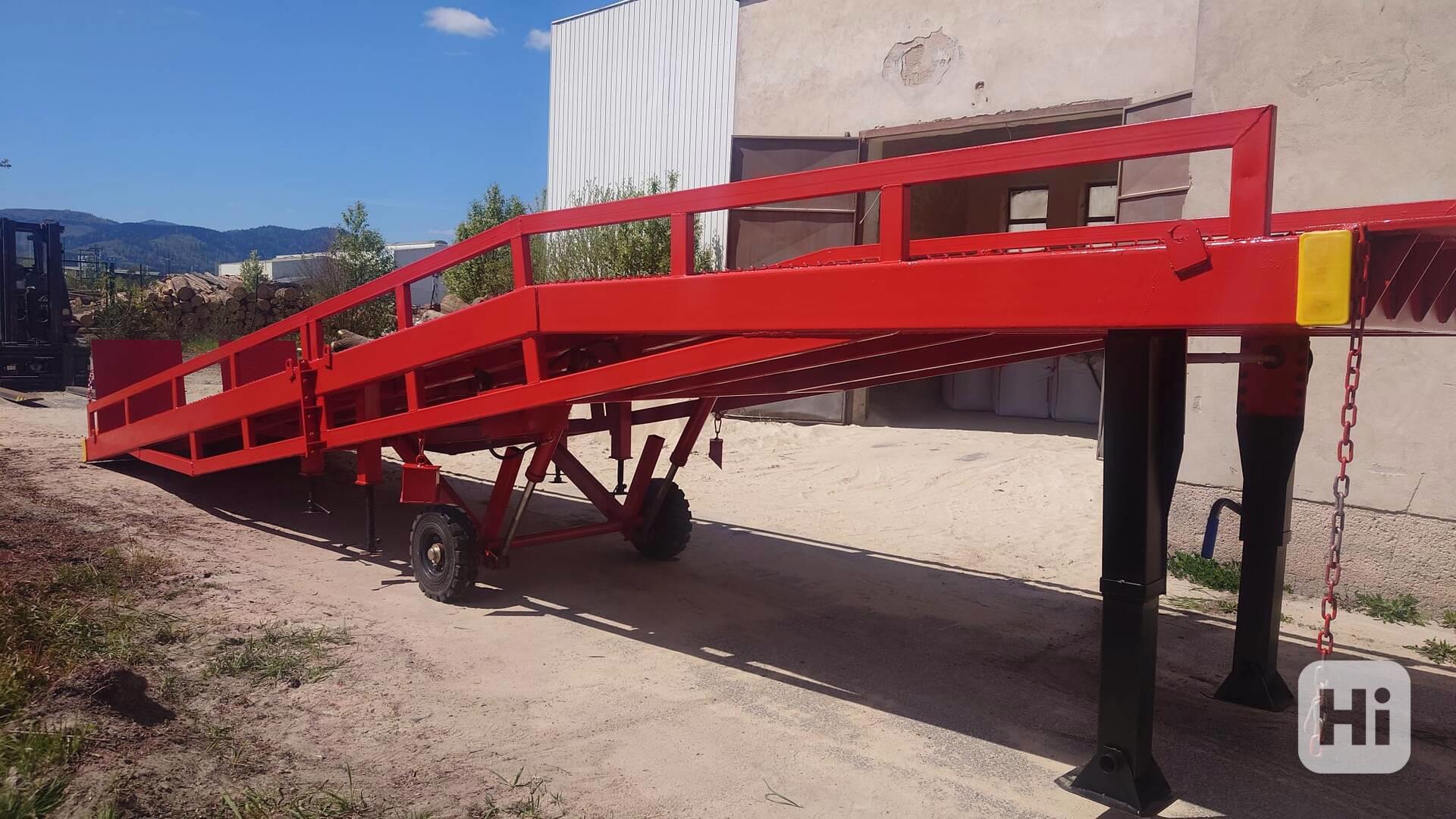 Nakladací mobilní rampa - foto 1