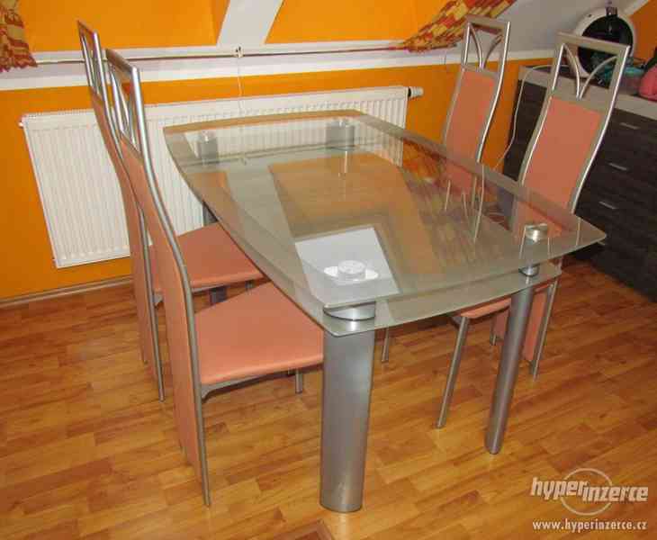 Kuchyňský set- stůl, 4 židle - foto 1