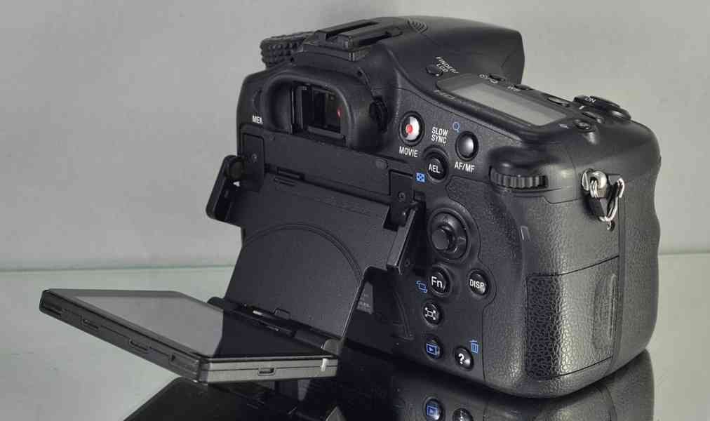 Sony SLT- A77 DSLR*24,3MPix*Full HDV*GPS 32600 Exp - foto 5