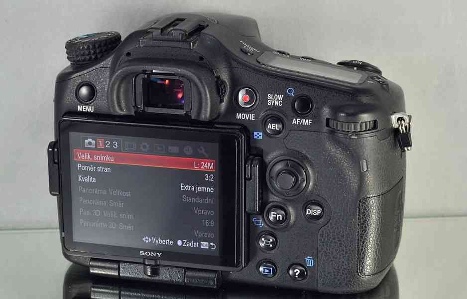 Sony SLT- A77 DSLR*24,3MPix*Full HDV*GPS 32600 Exp - foto 6