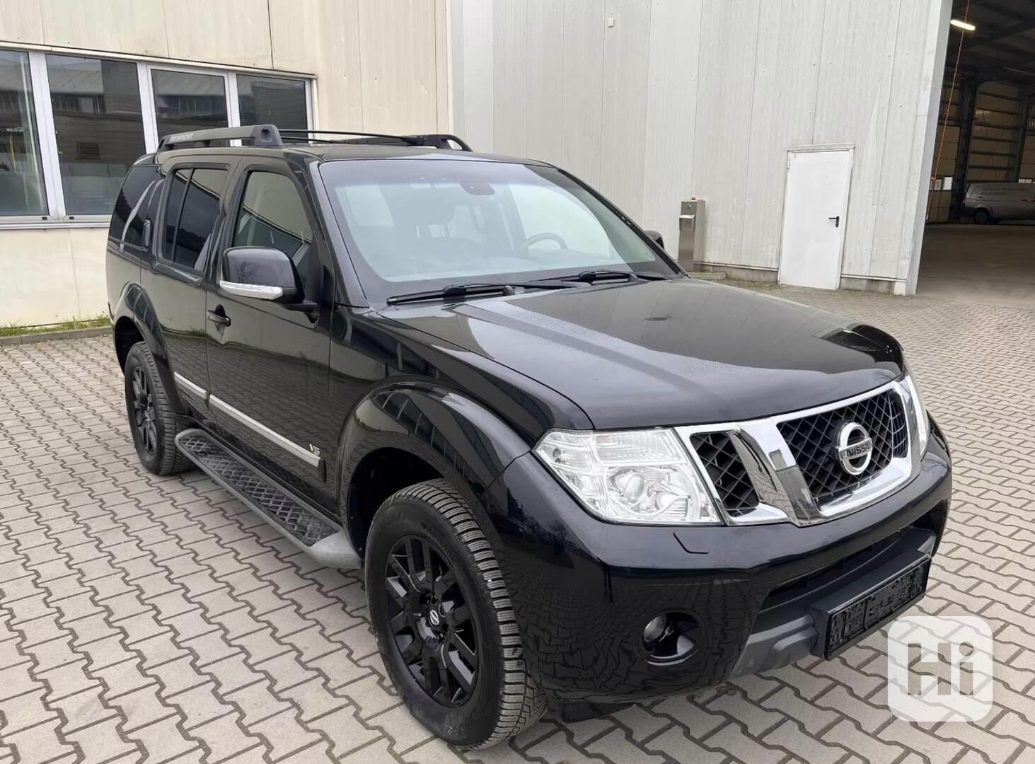 Nissan Pathfinder 3.0 dCi LE 170kw - foto 1
