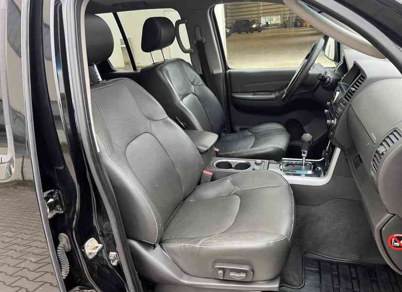 Nissan Pathfinder 3.0 dCi LE 170kw - foto 13