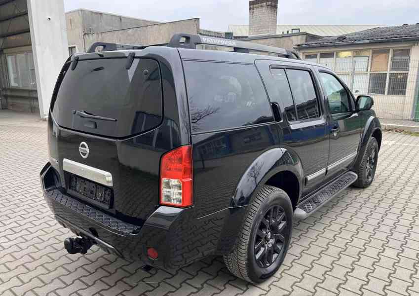Nissan Pathfinder 3.0 dCi LE 170kw - foto 6