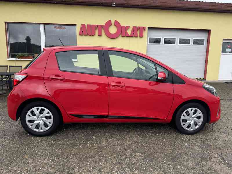 Toyota Yaris 1.0 VVTi 72PS/Kamera/1Maj - foto 2