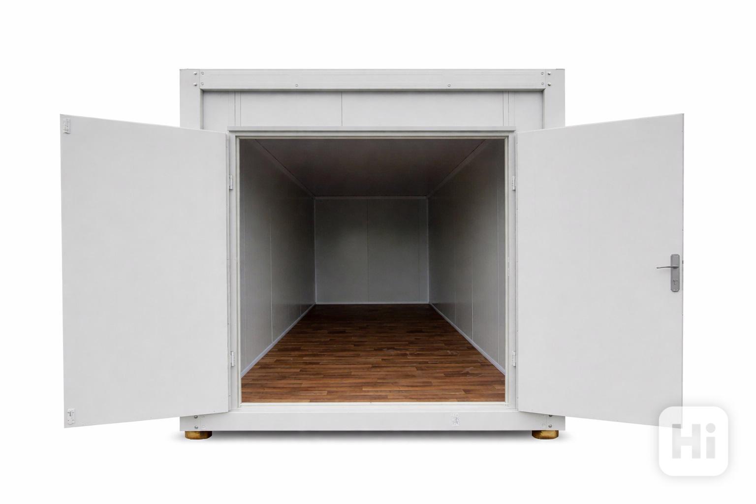 Skladový kontejner, 6x2,4 m, izolovaný, v Kolíně. - foto 1