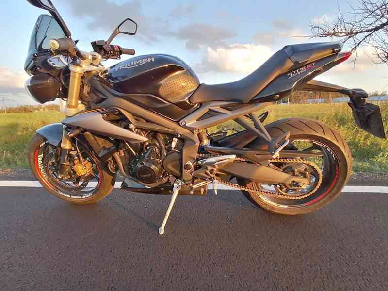 Triumph Street Triple 675 - foto 9