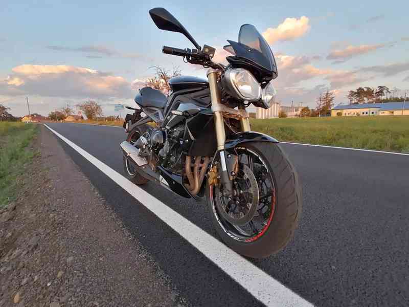 Triumph Street Triple 675 - foto 3