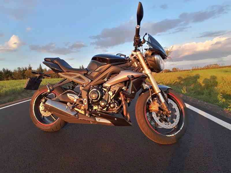 Triumph Street Triple 675 - foto 11