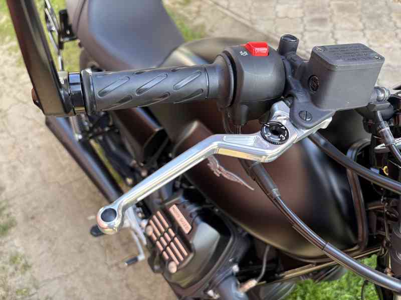 Moto Guzzi V7 850 Stone - foto 19