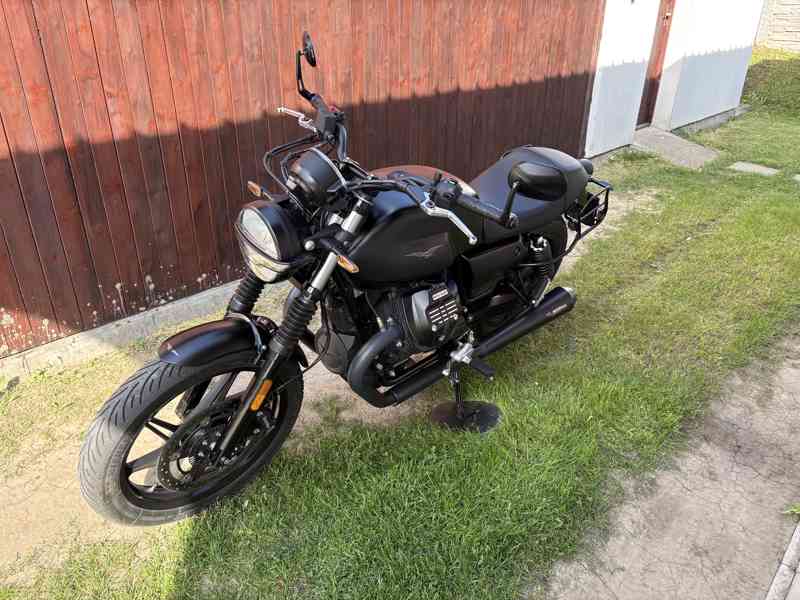 Moto Guzzi V7 850 Stone - foto 8