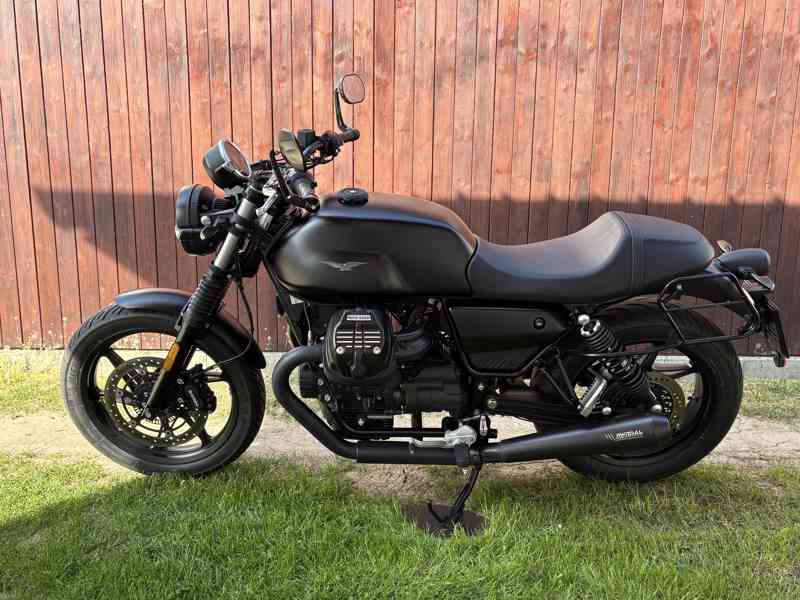 Moto Guzzi V7 850 Stone - foto 2