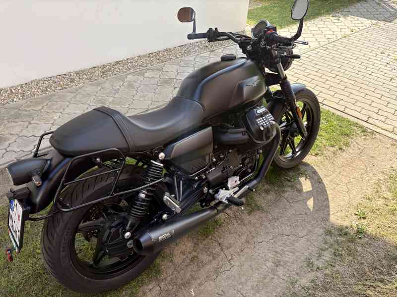 Moto Guzzi V7 850 Stone - foto 7